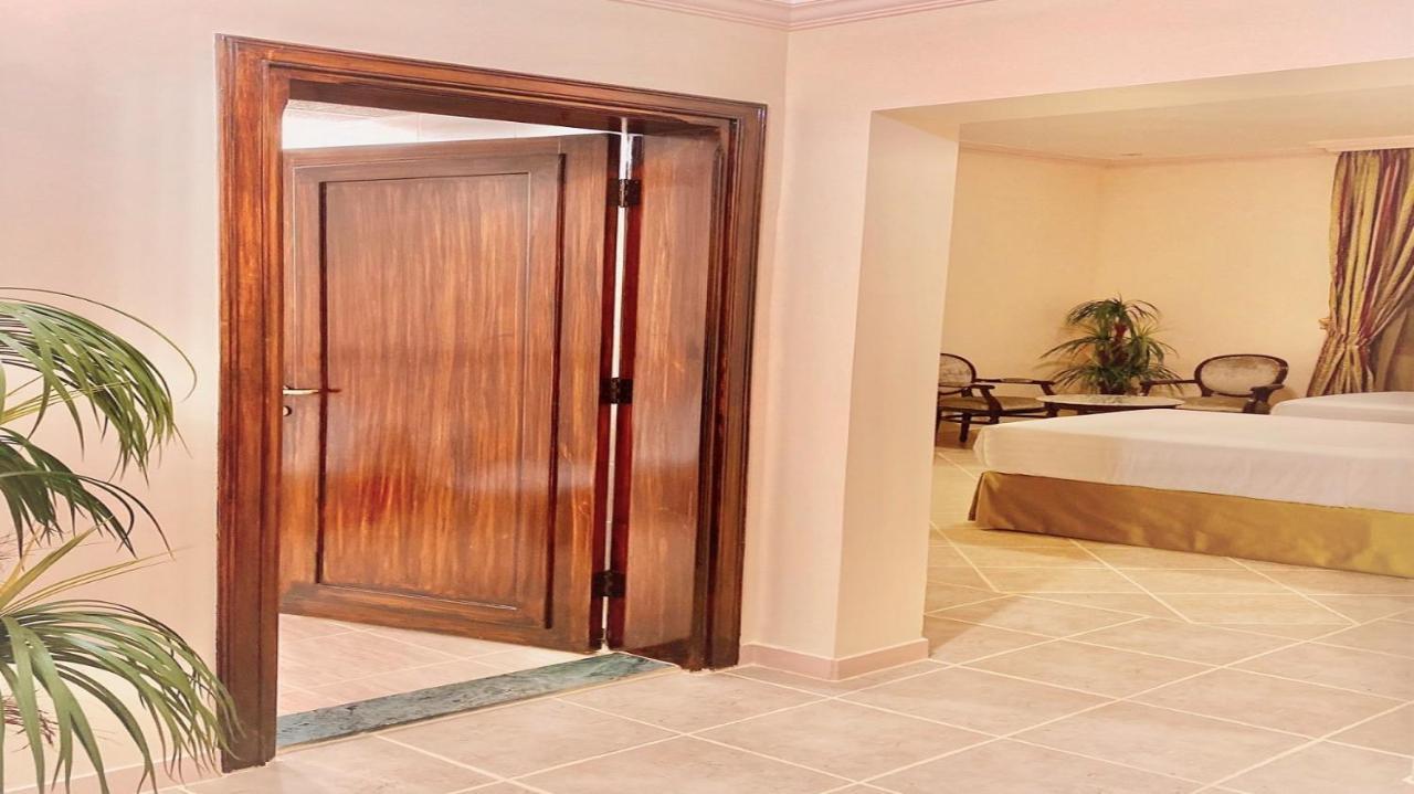 Rotana Hotel Jeddah Bagian luar foto